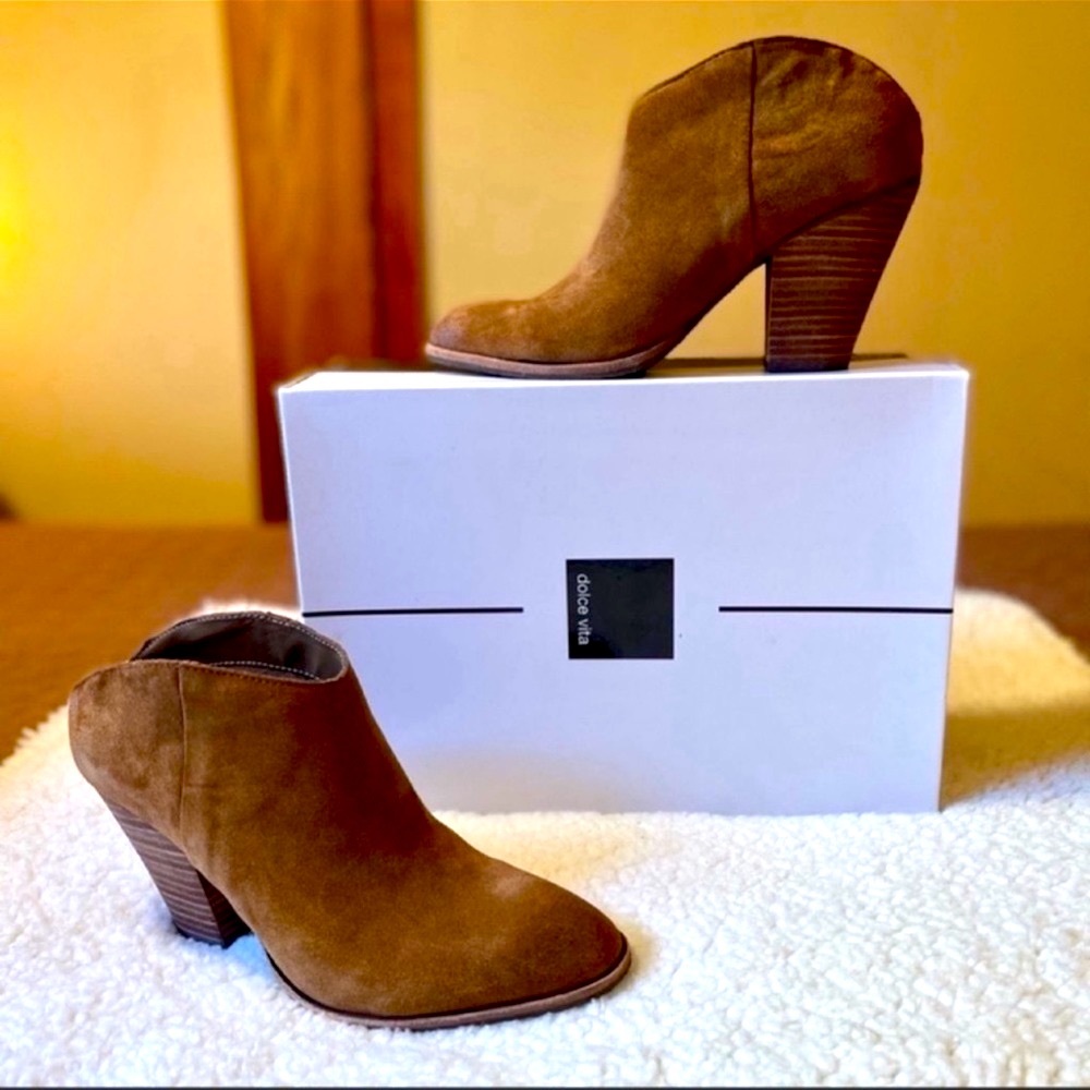 Dolce Vita Helms Cognac Brown Suede Open Back Western Heel Bootie, Size …